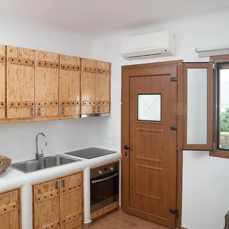 아파트호텔 Granite Village Mykonos 3*