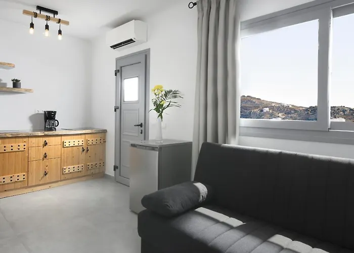 Granite Village Mykonos Aparthotel 3*