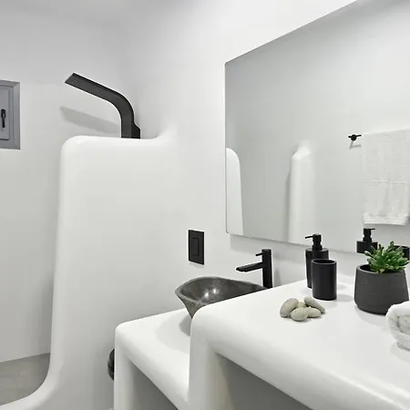 Granite Village Mykonos アパートホテル 3*