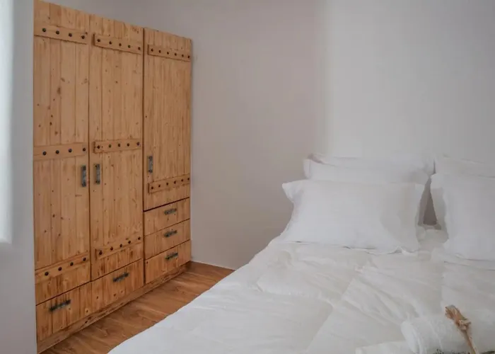 Granite Village Mykonos 公寓式酒店